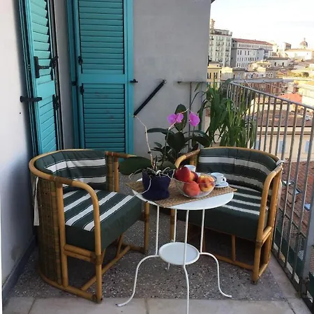 Casa Di Bianca Attico Panoramico A Centro