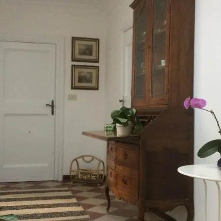 Casa Di Bianca Attico Panoramico A Centro *