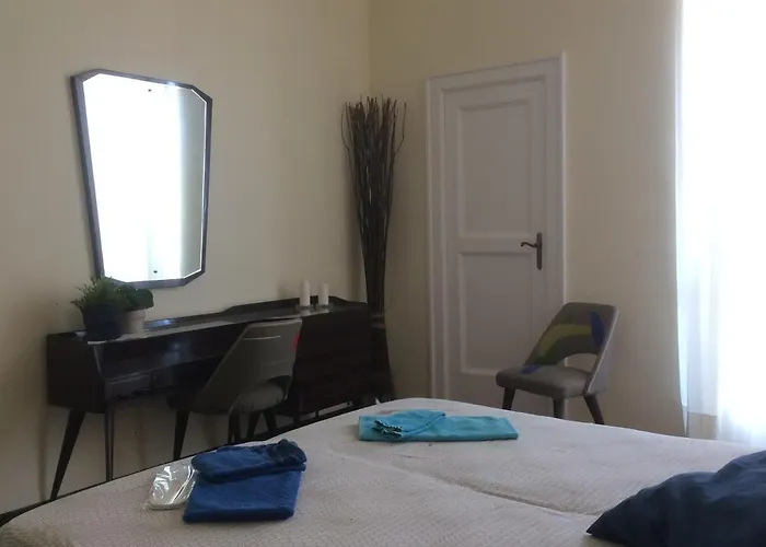 Daire Casa Di Bianca Attico Panoramico A Centro *